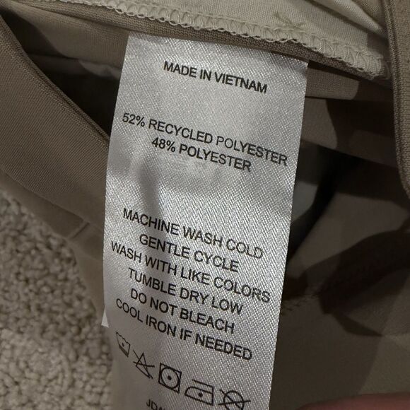 NWT Quince Men Ultimate Commuter Pants Classic Fit Beige Measure 36x31 Office - Picture 10 of 11